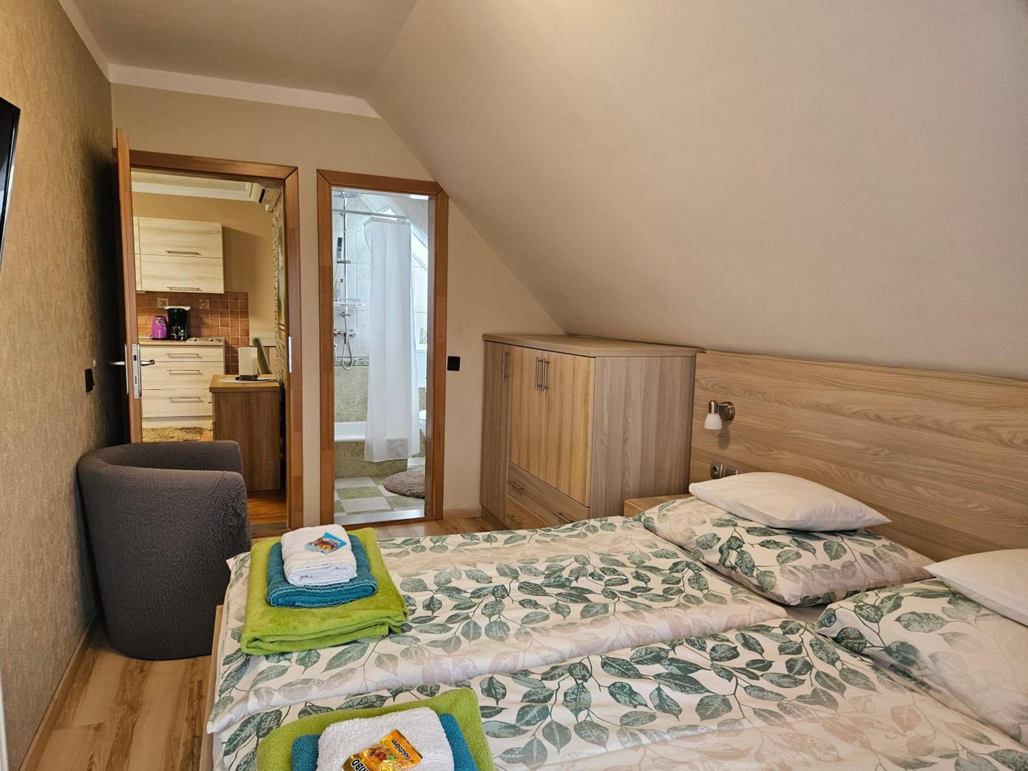 Apartman Siesta Buek - Buekfuerdo Экстерьер фото