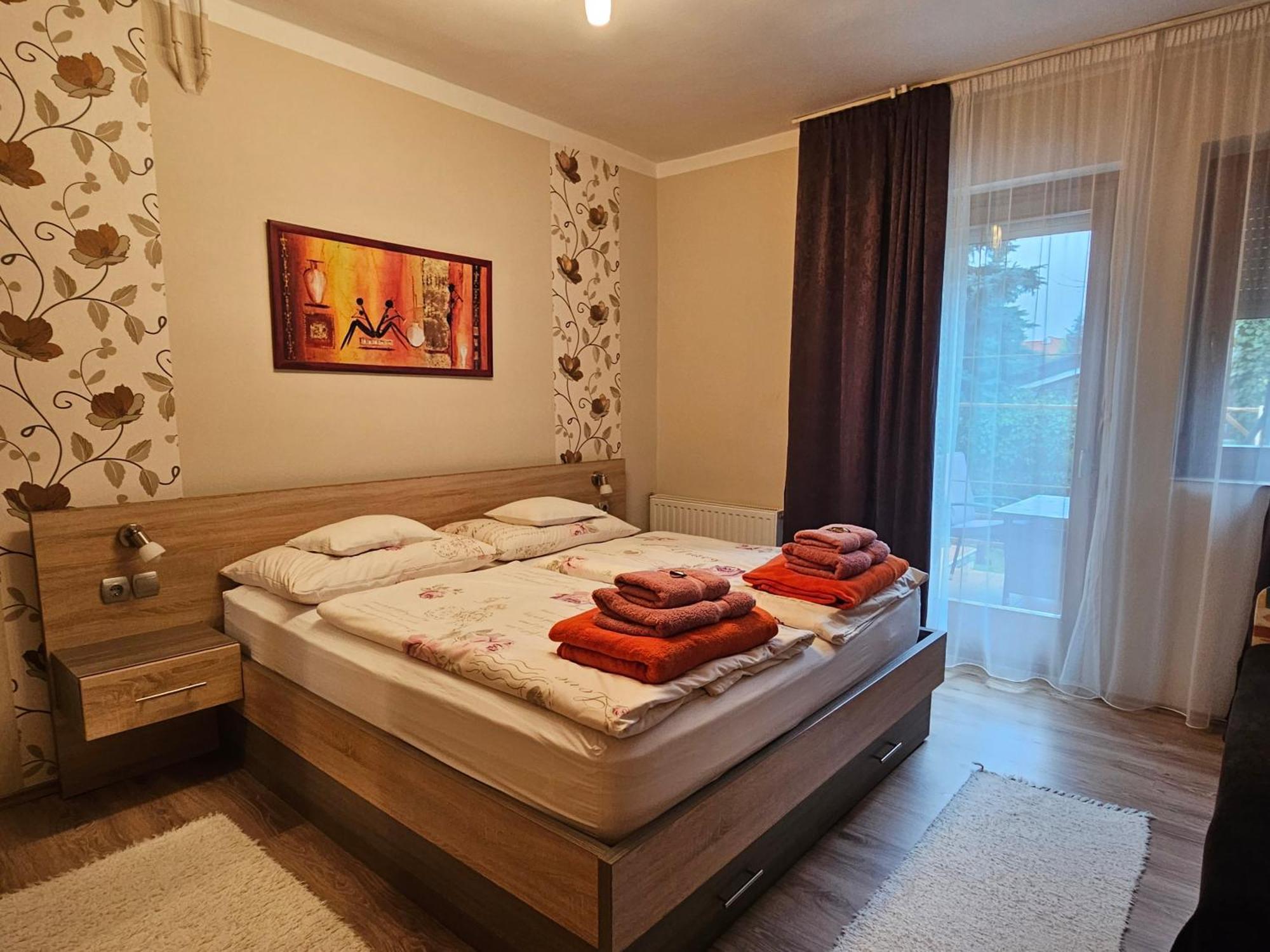 Apartman Siesta Buek - Buekfuerdo Экстерьер фото