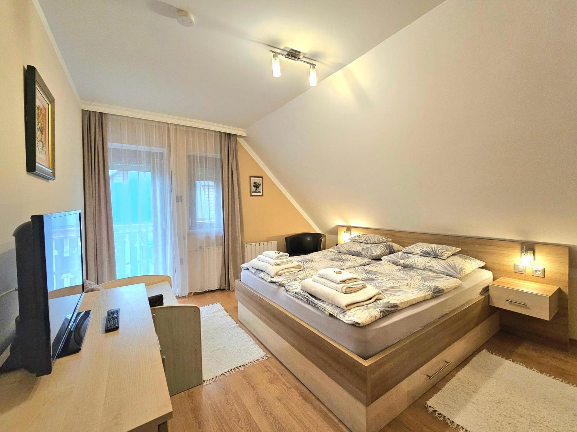 Apartman Siesta Buek - Buekfuerdo Экстерьер фото